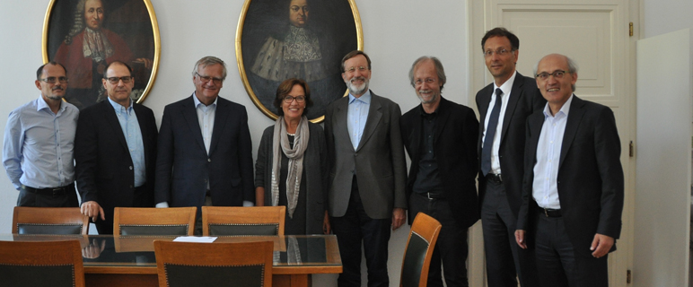 Kooperationsvertrag mit Krankenhaus Bruneck