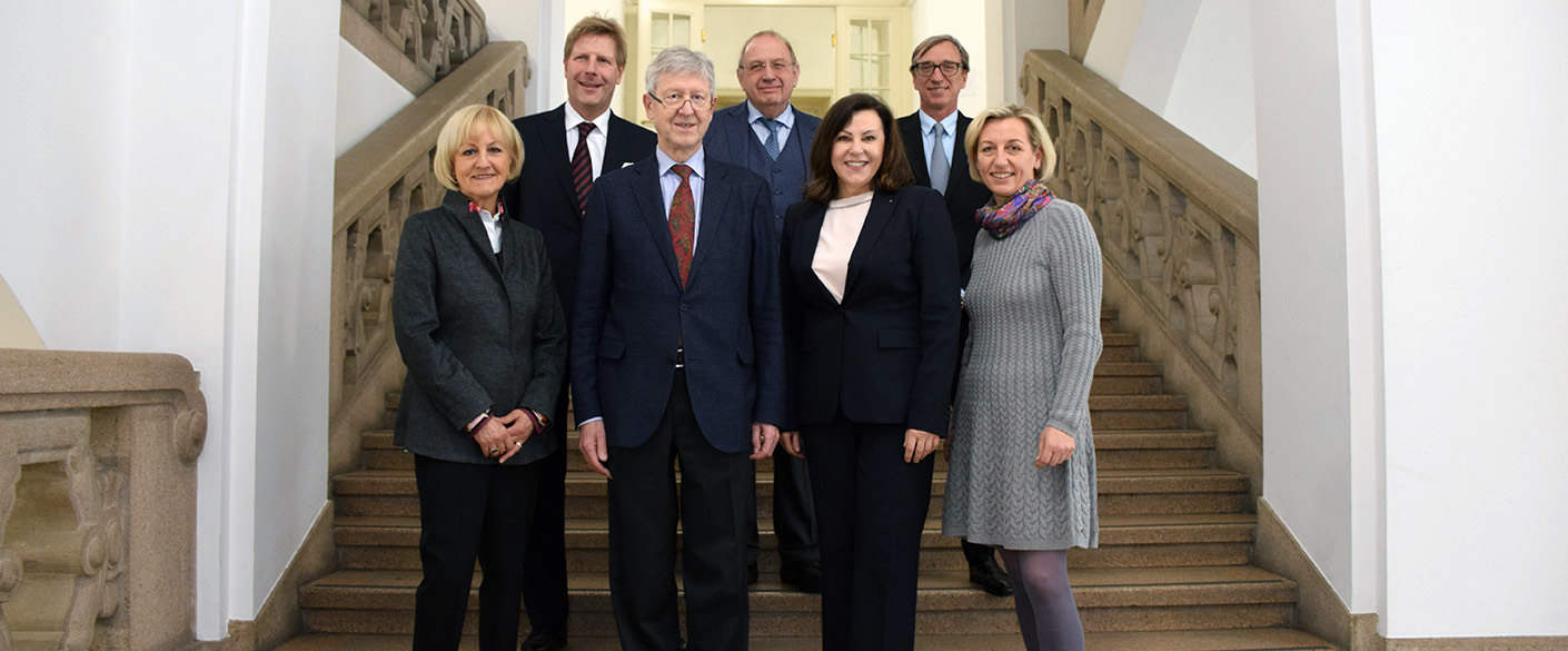 Übergabe: Konstituierende Sitzung des neuen Universitätsrates