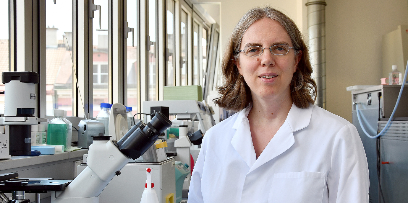 BU: Virologin Janine Kimpel (c)D. Bullock Kimpel_WHO.jpg