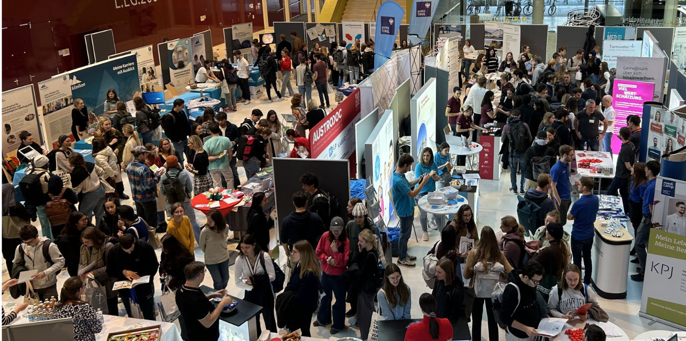 Reportage: KPJ-Messe bringt Studierende und Lehrkrankenhäuser ins Gespräch