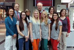 Das Projektteam gemeinsam mit den TeilnehmerInnen der Pressekonferenz. Das Projektteam gemeinsam mit den TeilnehmerInnen der Pressekonferenz.