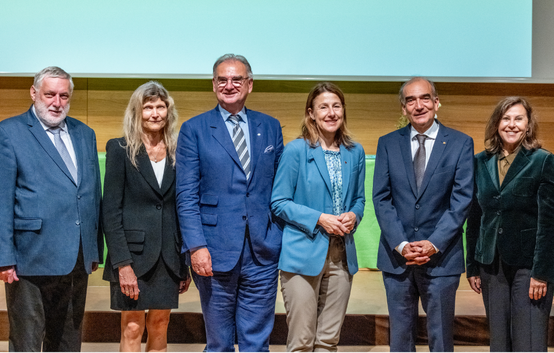 Franz Fischler, Ingeborg Hochmair, Wolfgang Fleischhacker, Anette Leja, Patrick Zorowka und Elisabet h Zanon (v. li. n. re.) zorowka_abschied.jpg